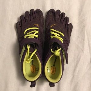 Vibram five finger shoes. Only worn once!